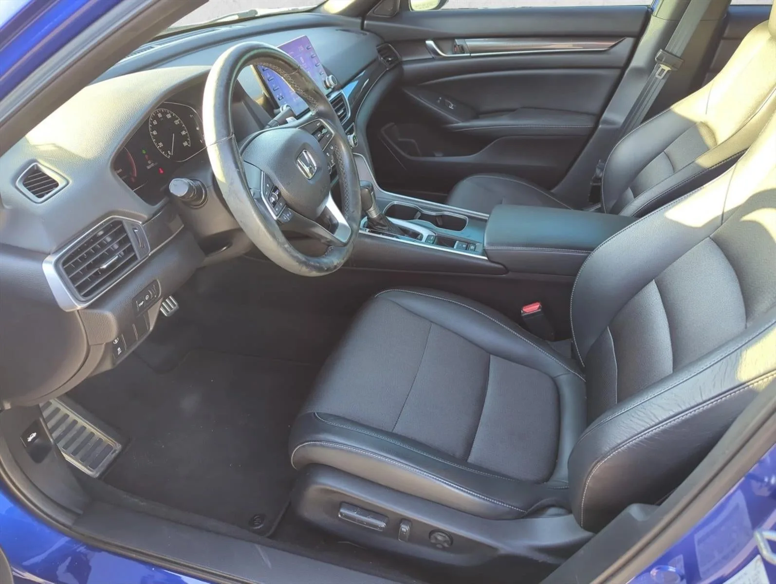 2018 Honda Accord Sedan Sport 1.5T CVT photo 9