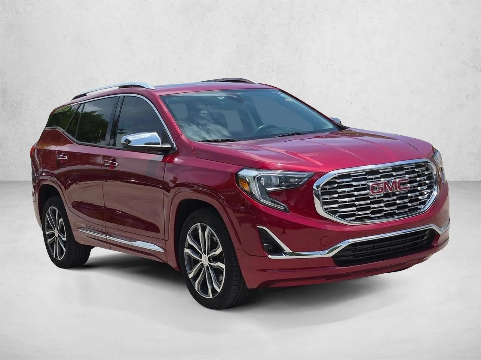 2018 GMC Terrain Denali photo 3
