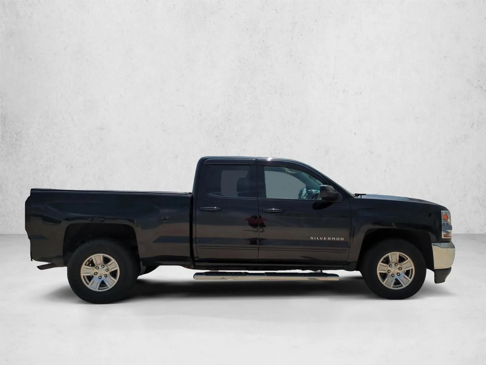 2019 Chevrolet Silverado 1500 LD Double Cab Standard Box 2-Wheel Drive LT photo 4