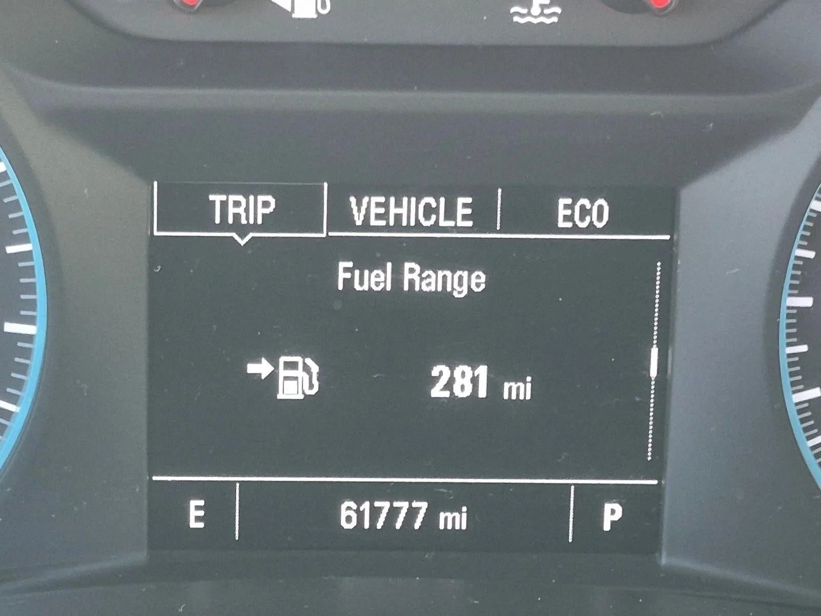 2021 Chevrolet Equinox FWD LS photo 9