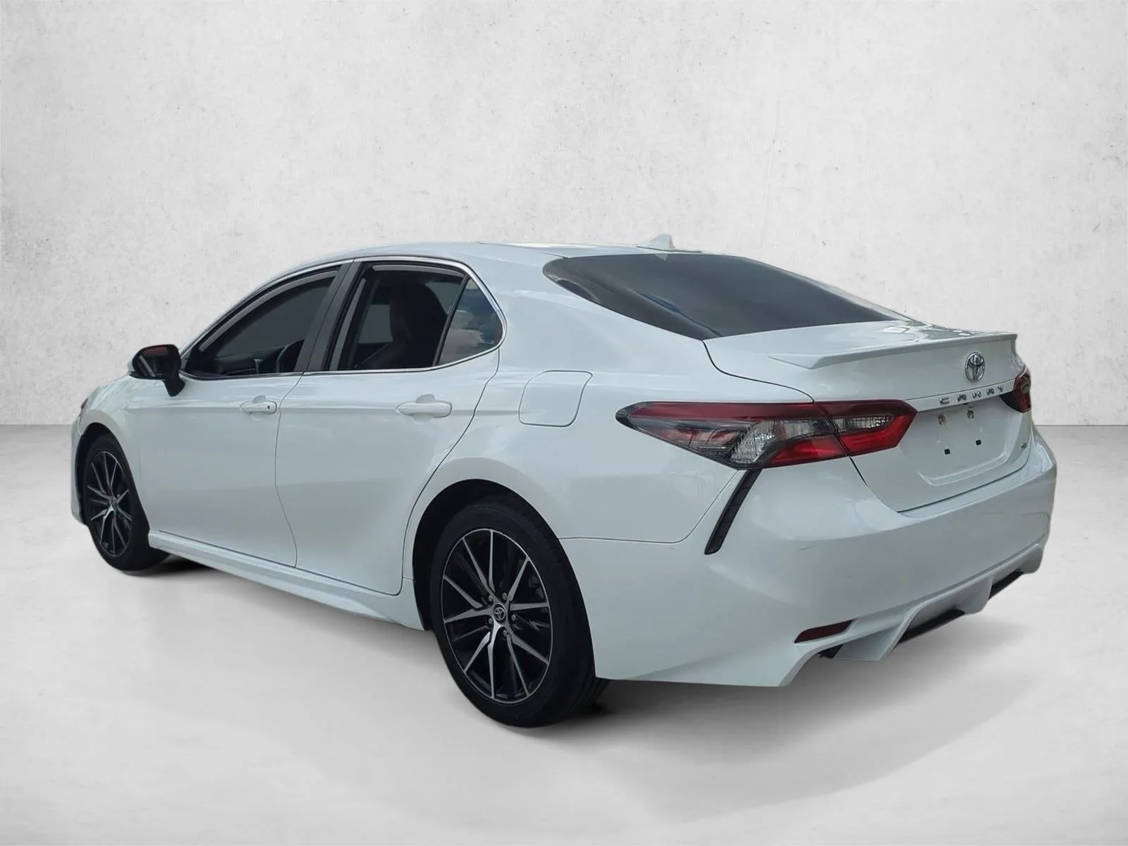 2023 Toyota Camry SE Auto (SE) photo 8