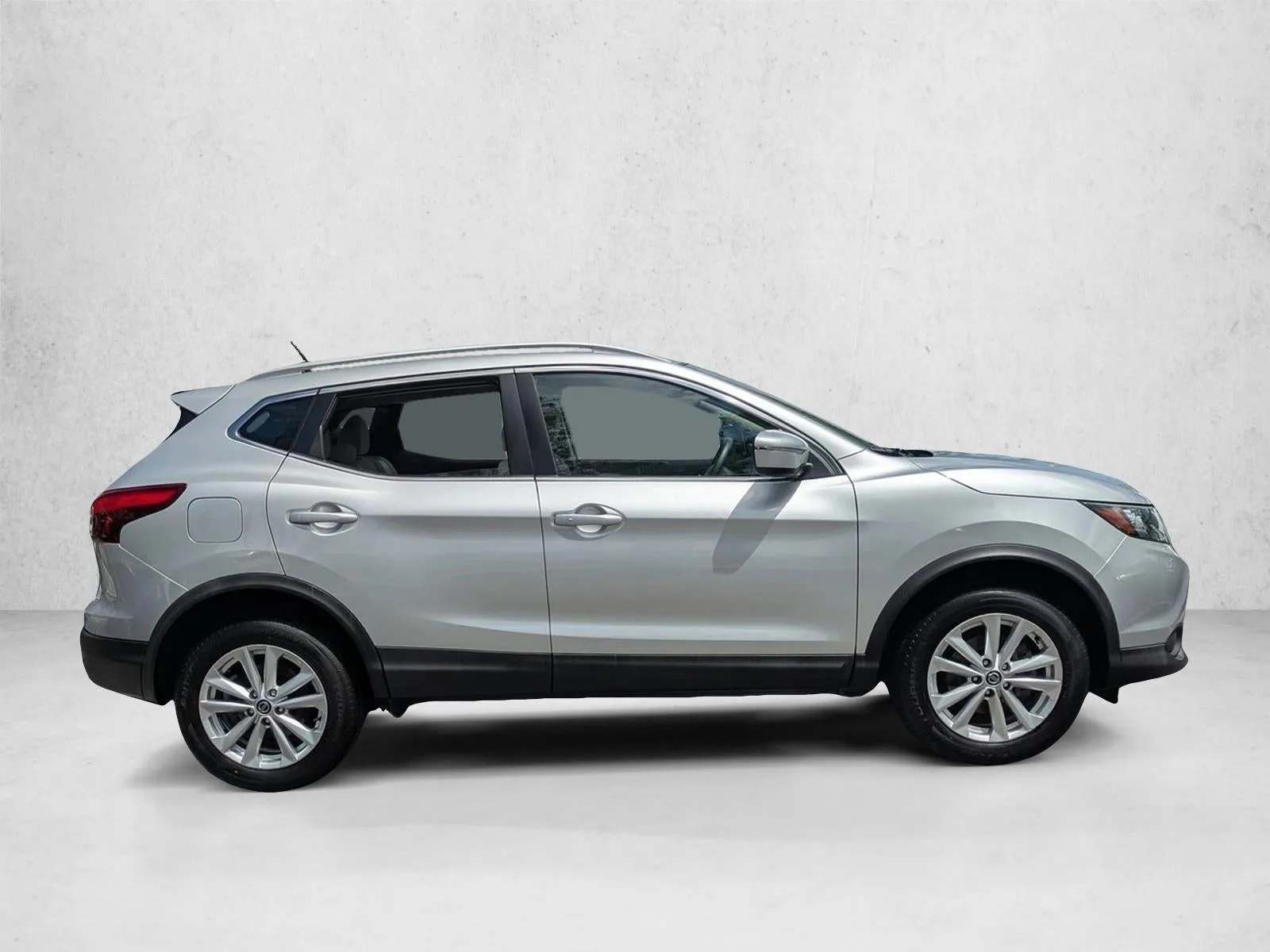 2019 Nissan Rogue Sport FWD SV photo 4