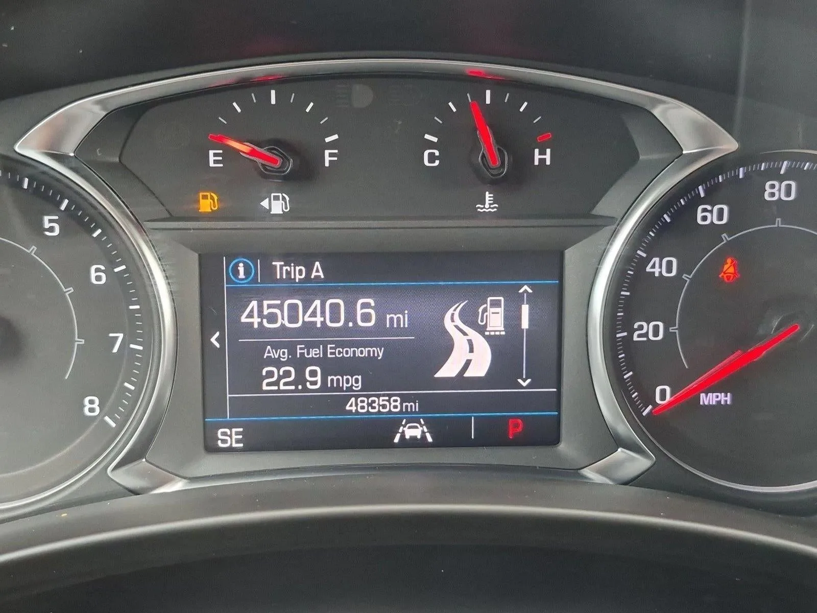 2023 GMC Terrain SLE photo 11