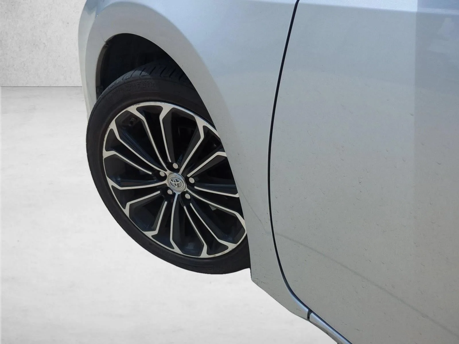2014 Toyota Corolla 4dr Sdn CVT Auto S Plus (Natl) photo 10