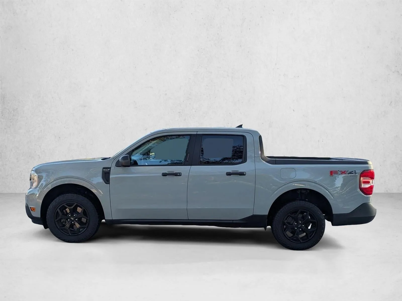 2022 Ford Maverick XLT AWD SuperCrew photo 3