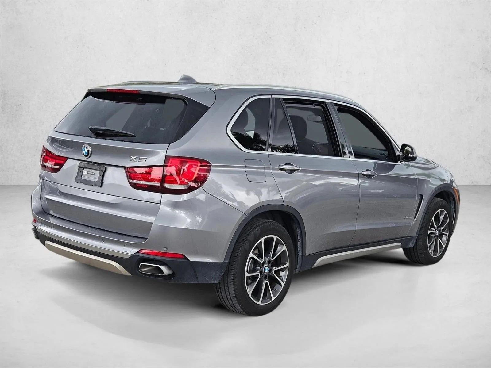 2018 BMW X5 xDrive35i Sports Activity Vehicle photo 5