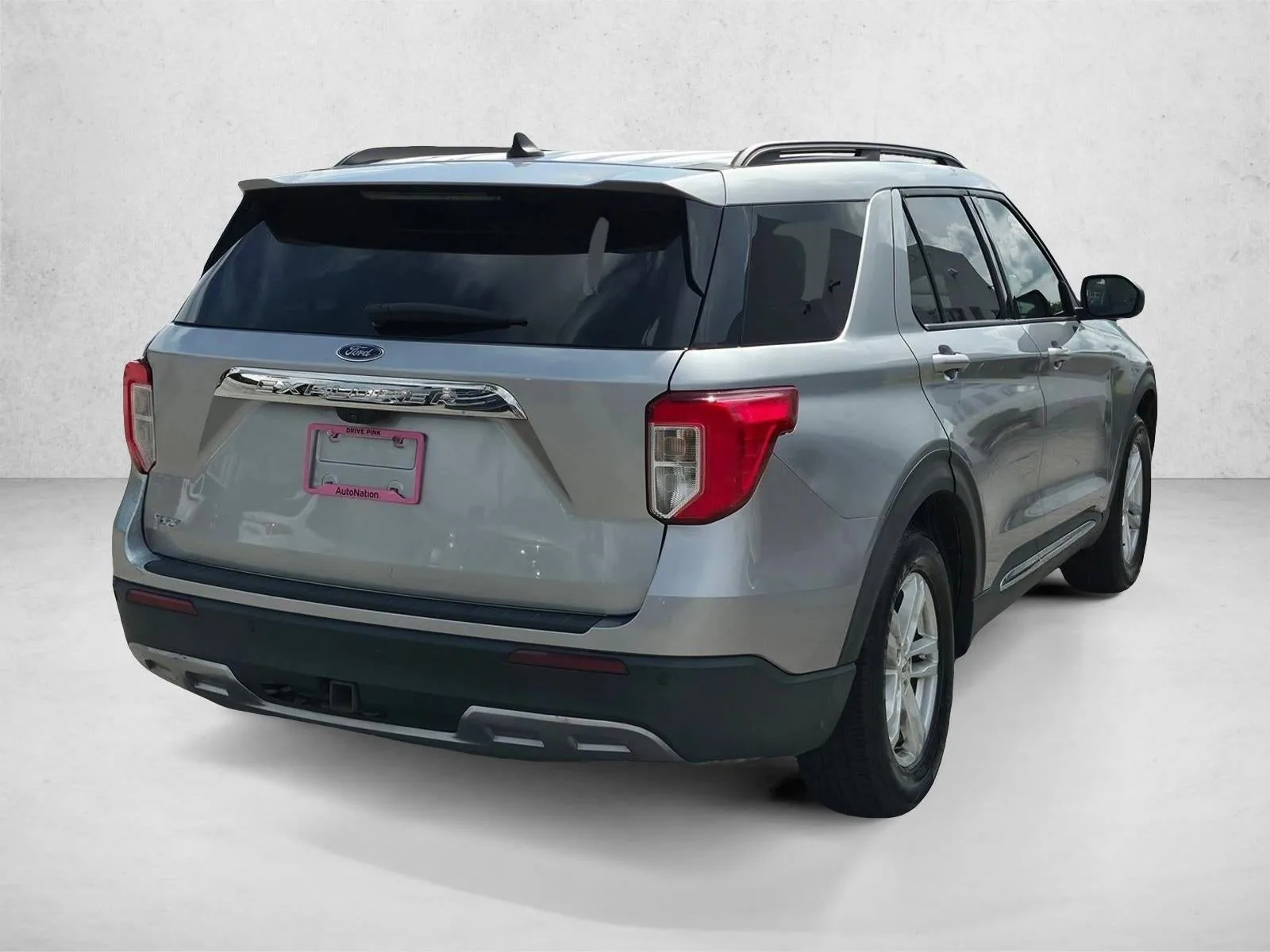2021 Ford Explorer XLT RWD photo 5