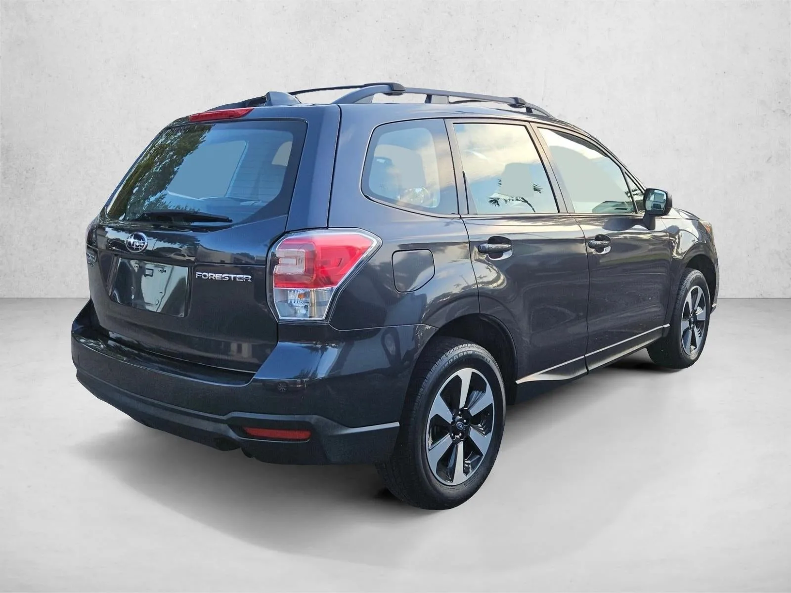 2018 Subaru Forester Base photo 5