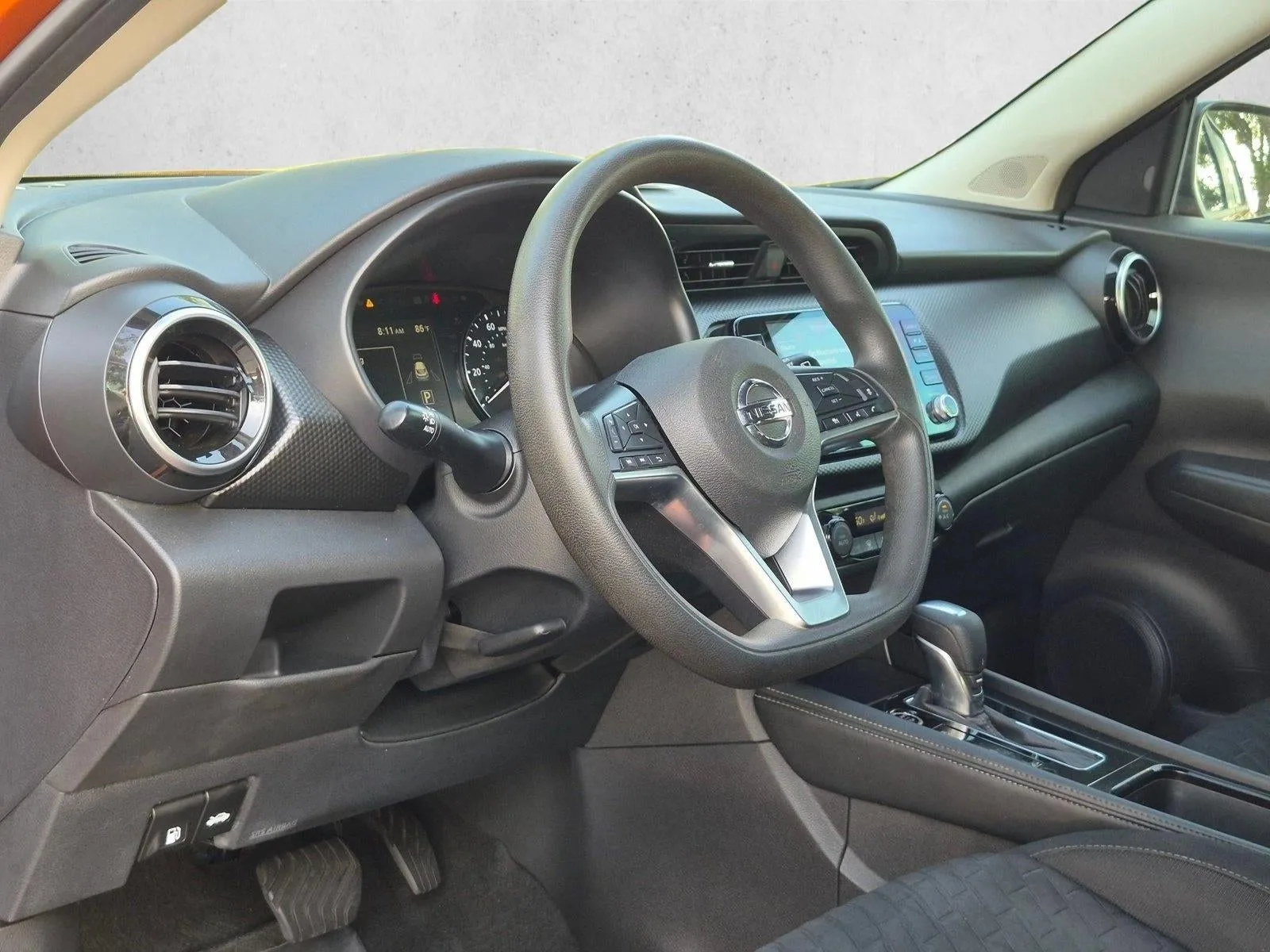 2021 Nissan Kicks SV FWD photo 12