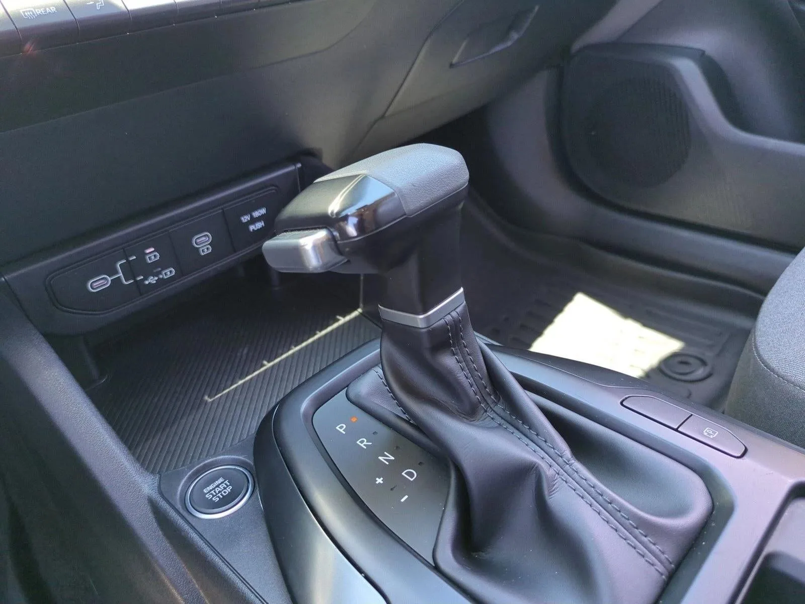 2025 Kia K4 LX FWD photo 12