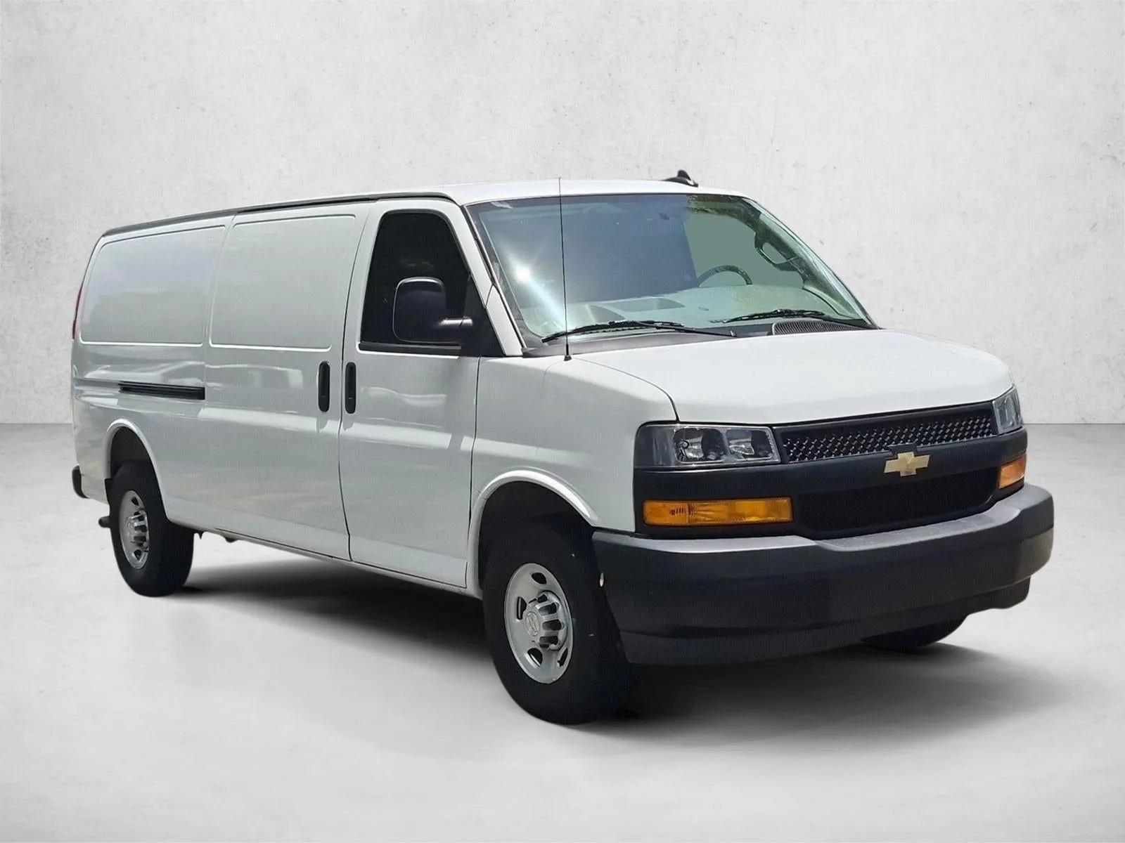 2025 Chevrolet Express Cargo Base photo 3