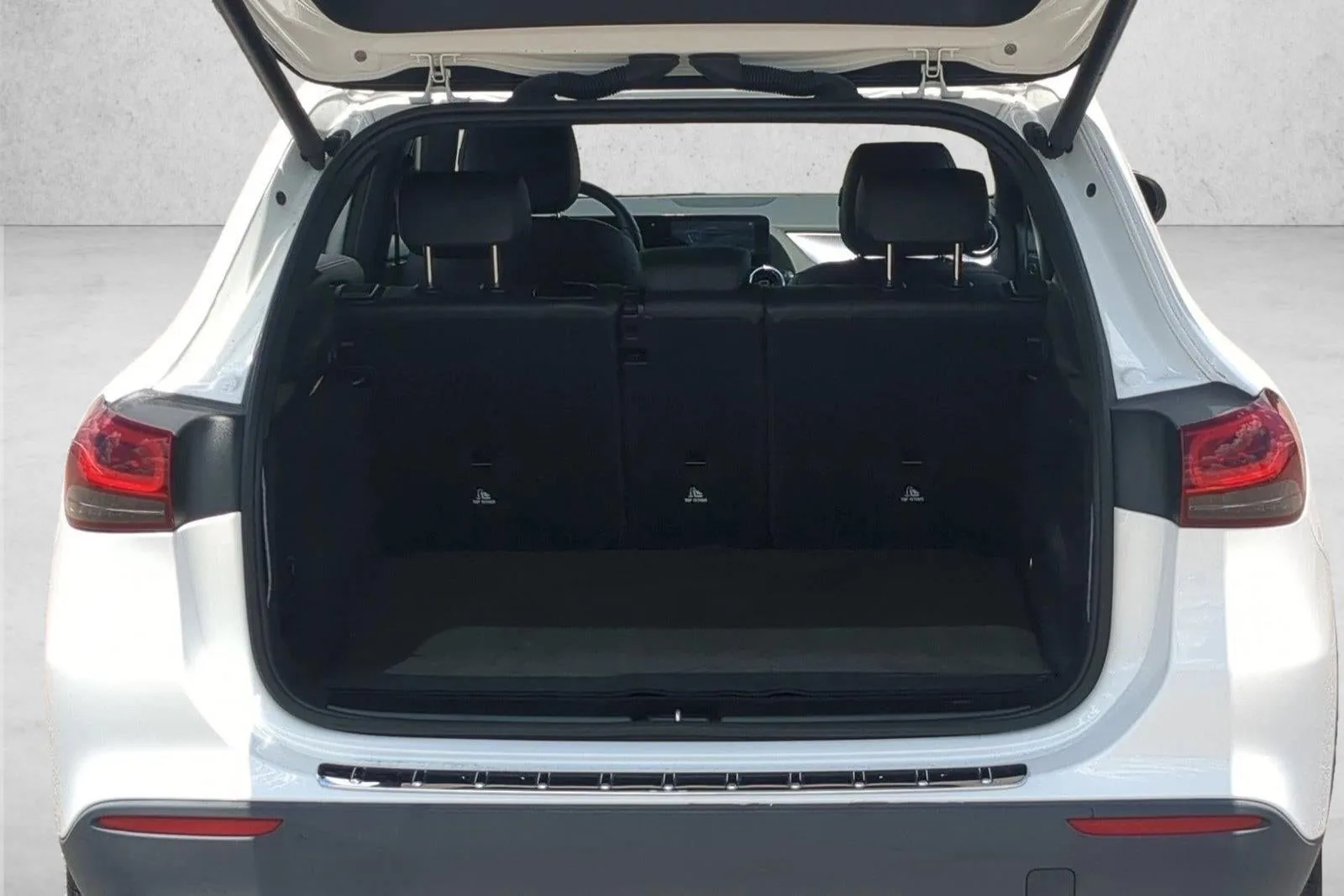 2022 Mercedes-Benz GLA 250 4MATIC® photo 6