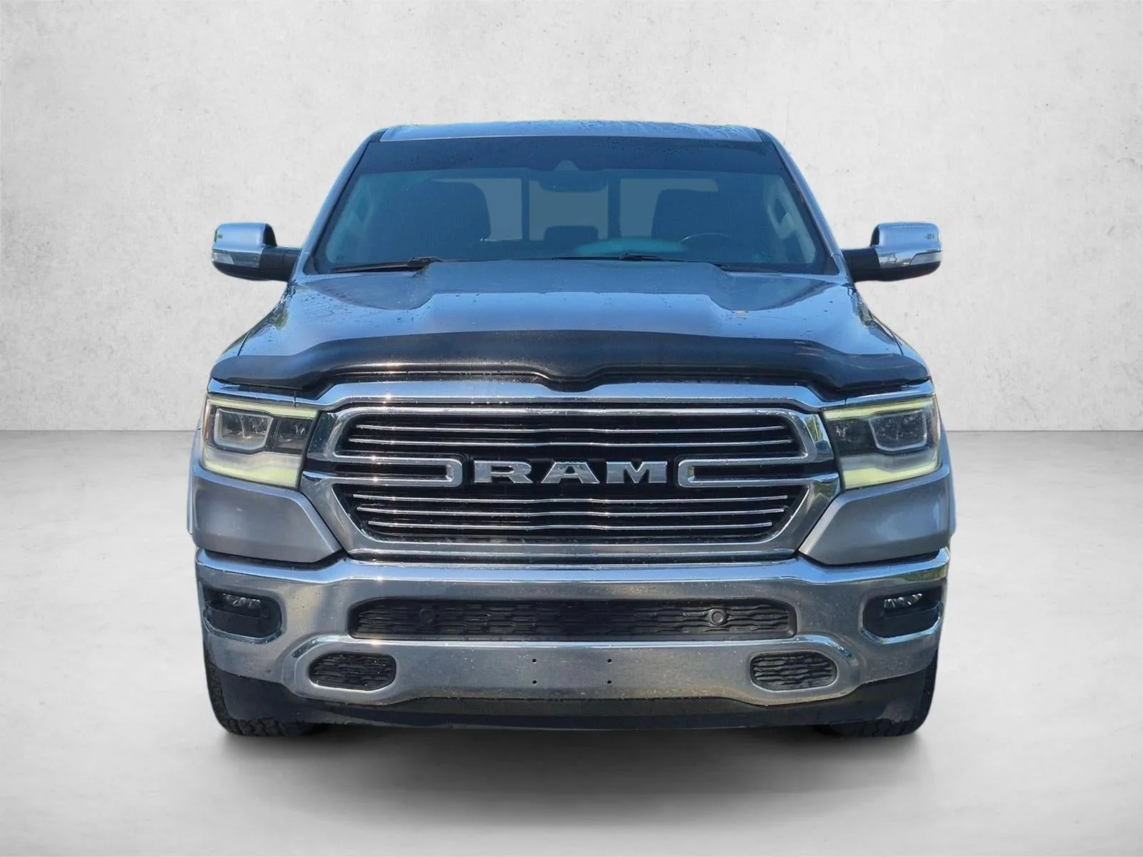 2021 RAM 1500 Laramie 4x2 Crew Cab 5'7" Box photo 2