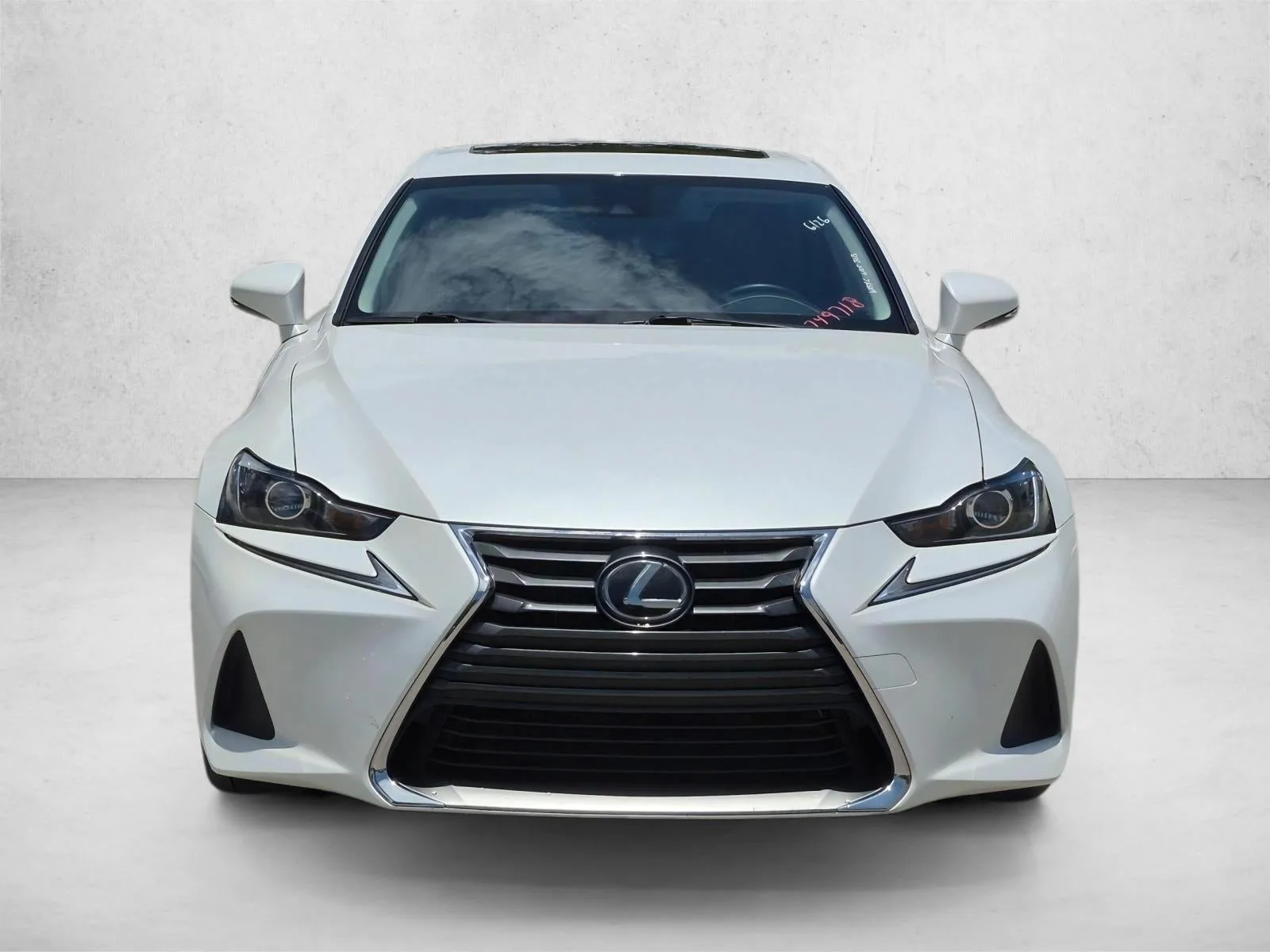 2020 Lexus IS photo 2