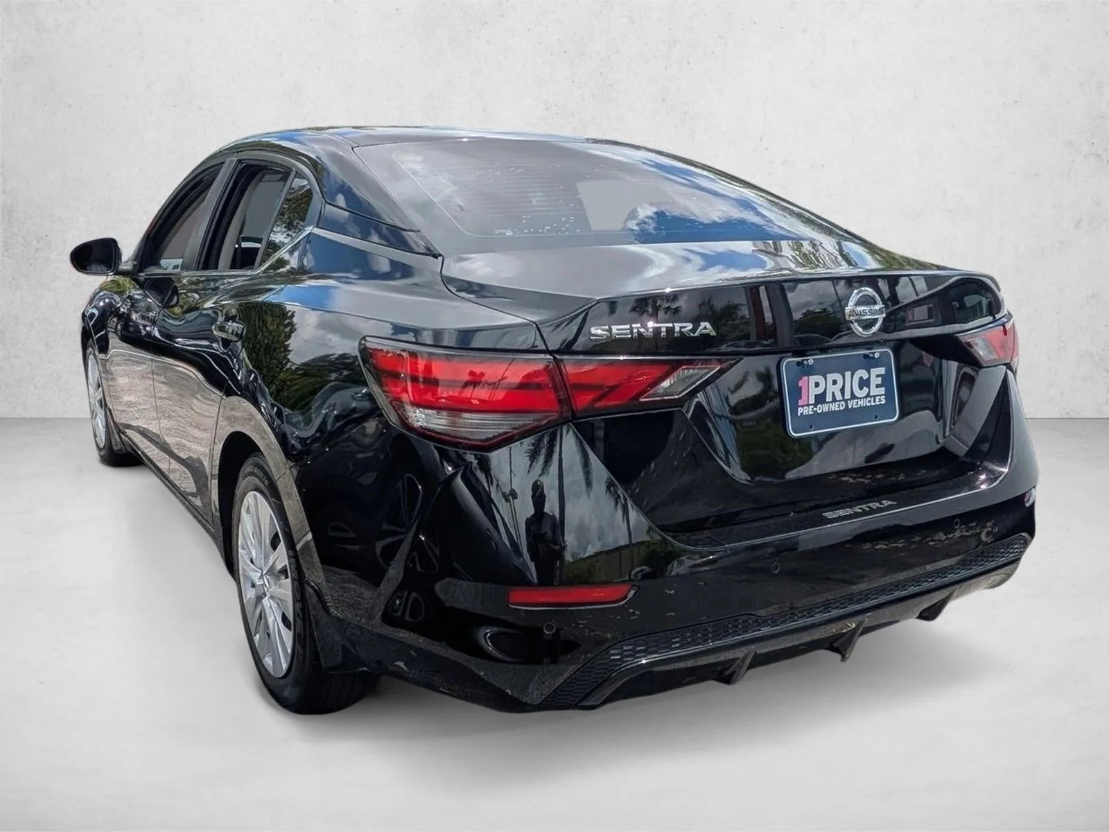 2022 Nissan Sentra S CVT photo 8