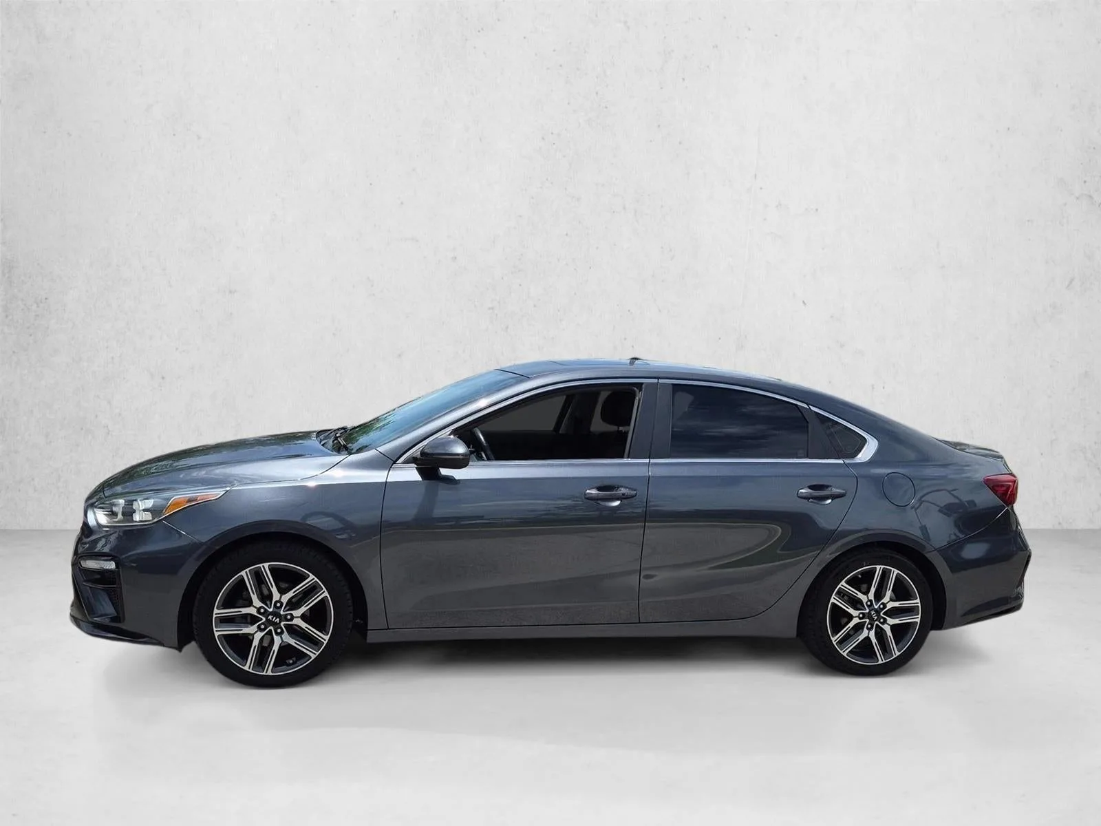 2021 Kia Forte EX IVT photo 8
