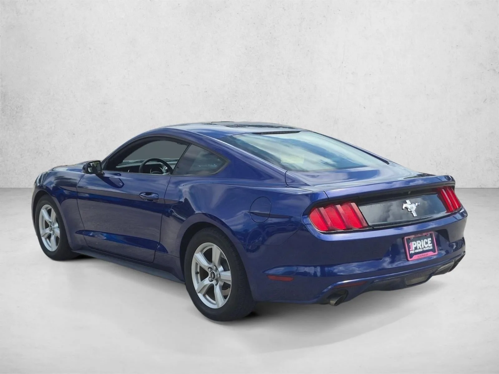 2016 Ford Mustang 2dr Fastback V6 photo 7