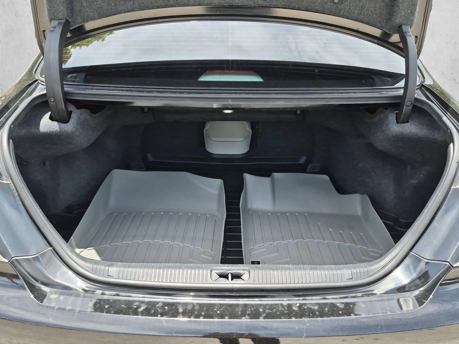 2011 Toyota Avalon Limited photo 6