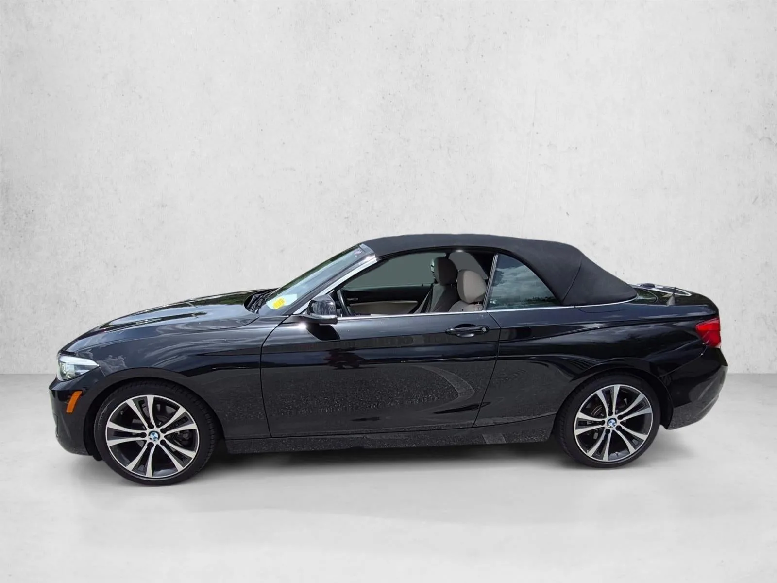 2018 BMW 230i xDrive Convertible photo 4