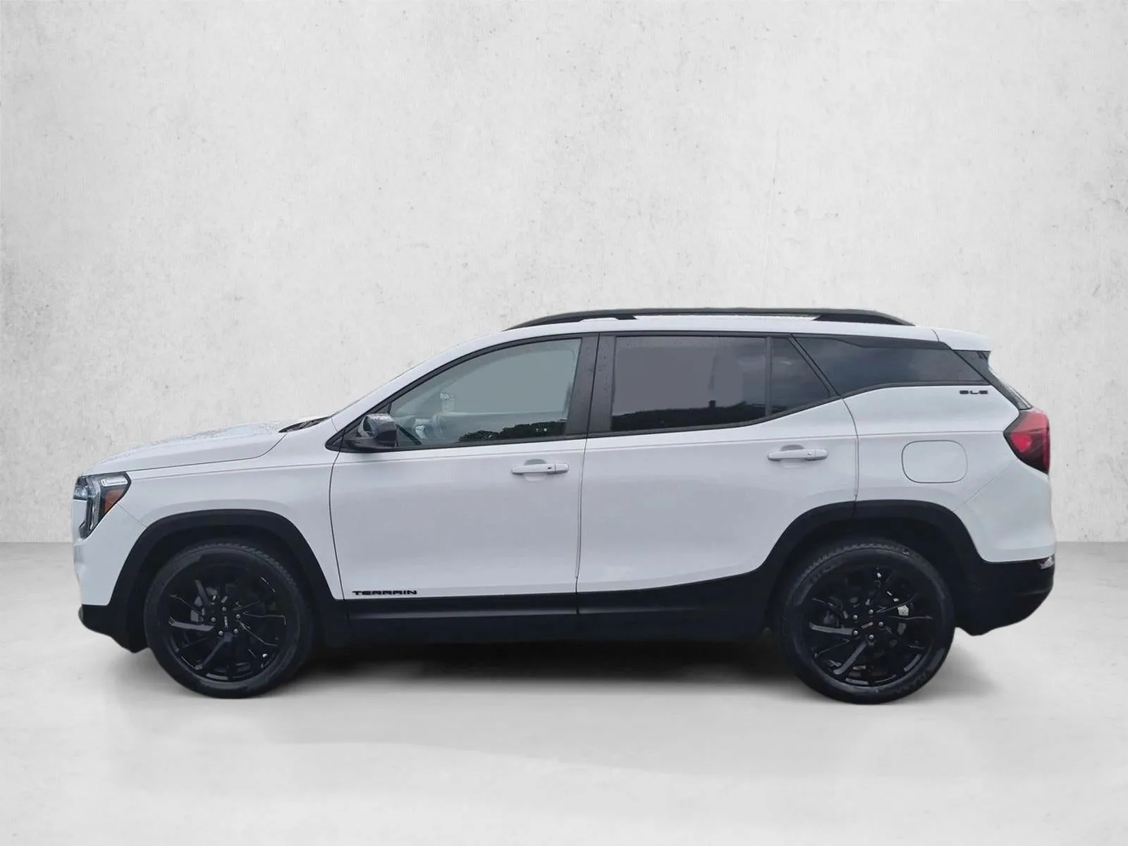2023 GMC Terrain SLE photo 9
