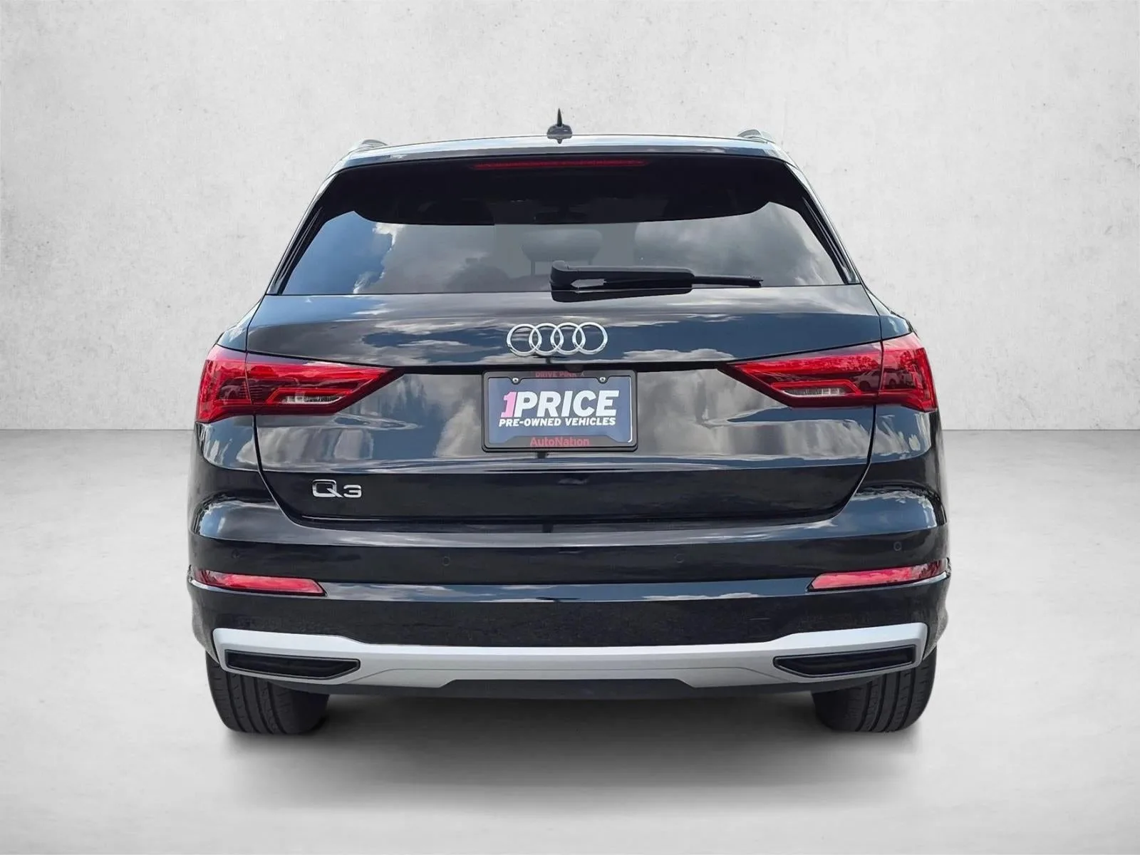 2019 Audi Q3 2.0 TFSI Premium quattro photo 6