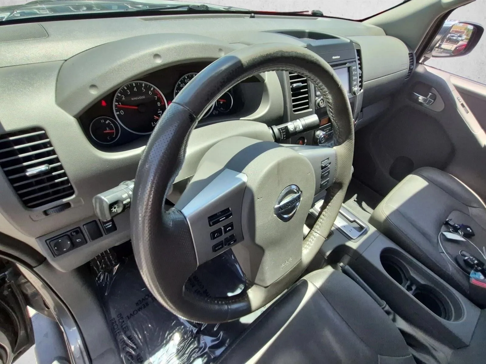 2019 Nissan Frontier Crew Cab 4x2 SL Auto *Ltd Avail* photo 10