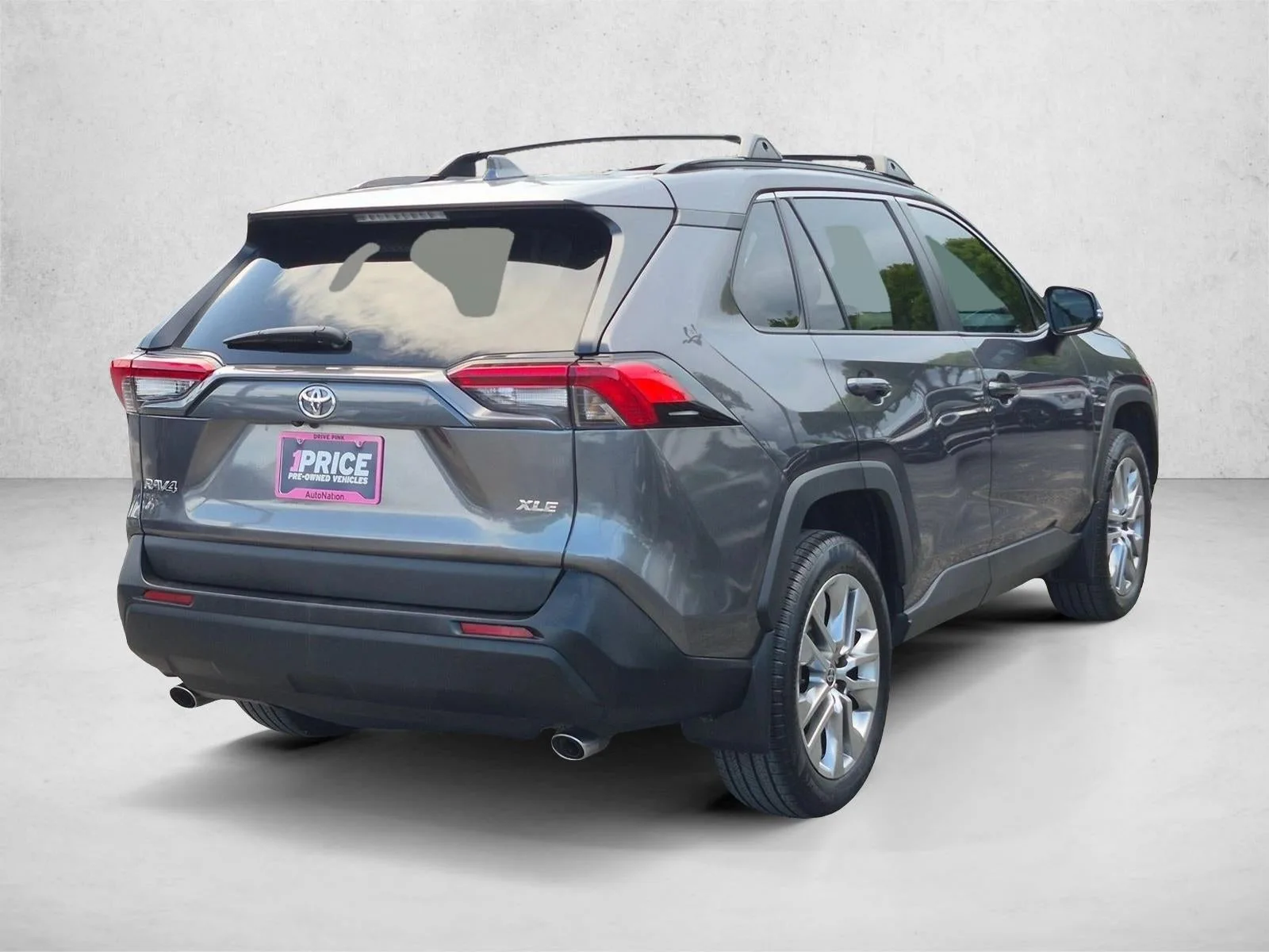 2024 Toyota RAV4 XLE Premium photo 5