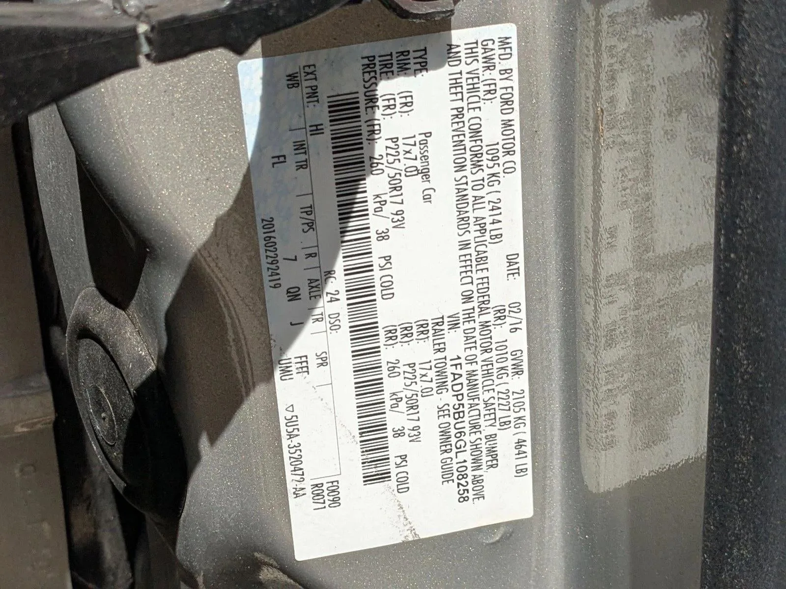 2016 Ford C-Max Hybrid 5dr HB SEL photo 15