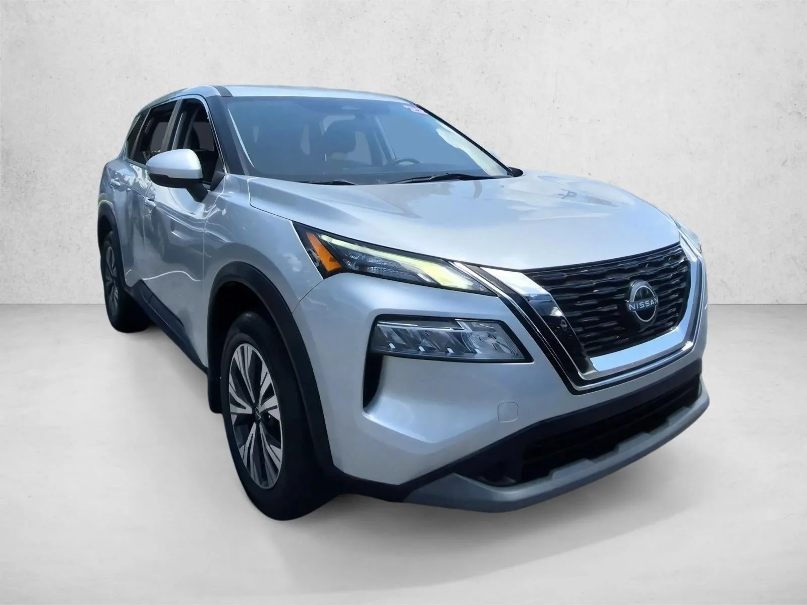 2022 Nissan Rogue FWD SV photo 3