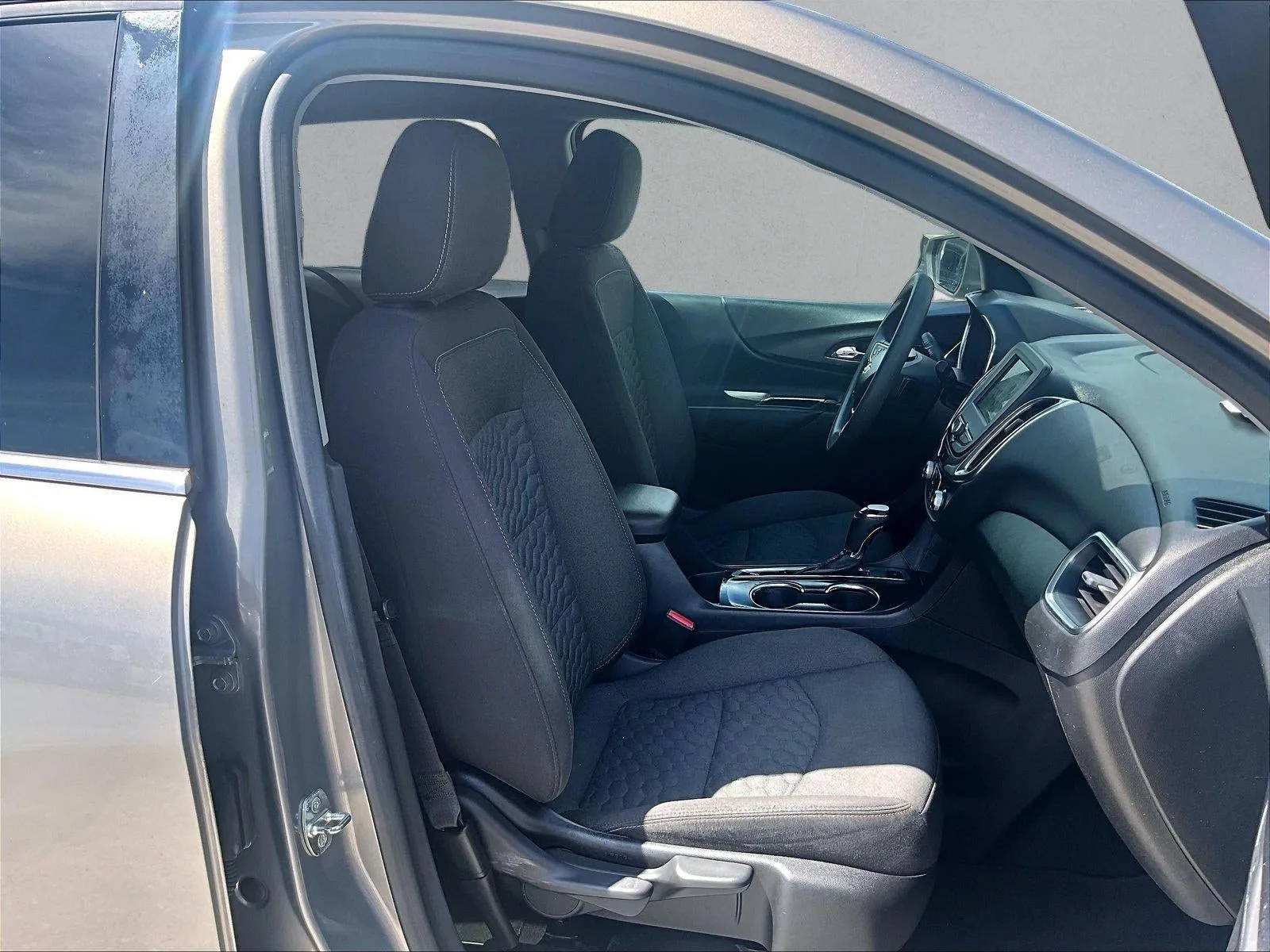 2019 Chevrolet Equinox LT photo 9