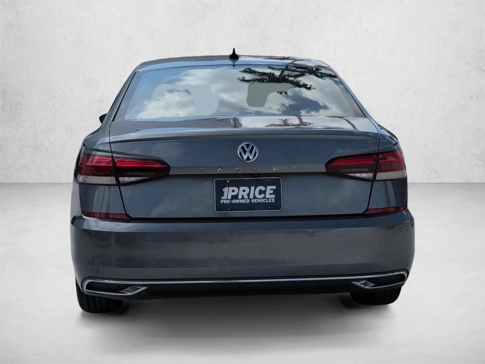 2020 Volkswagen Passat 2.0T SEL Auto photo 4