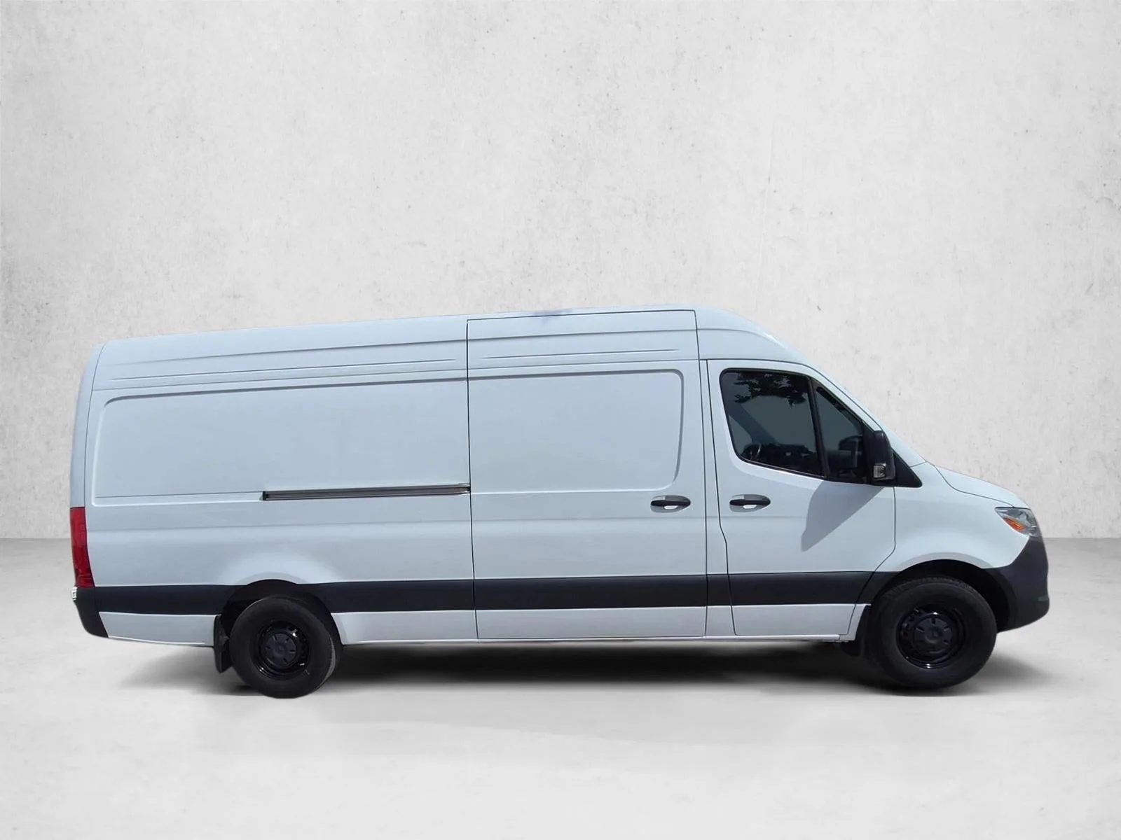 2025 Mercedes-Benz Sprinter Cargo Van Base photo 5