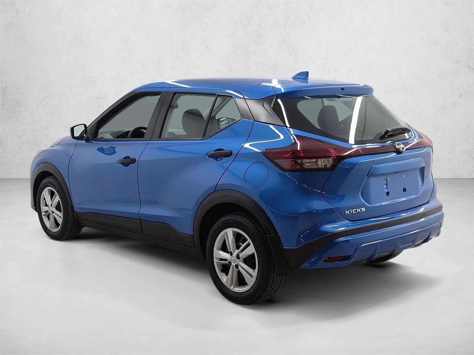 2023 Nissan Kicks S Xtronic CVT photo 8
