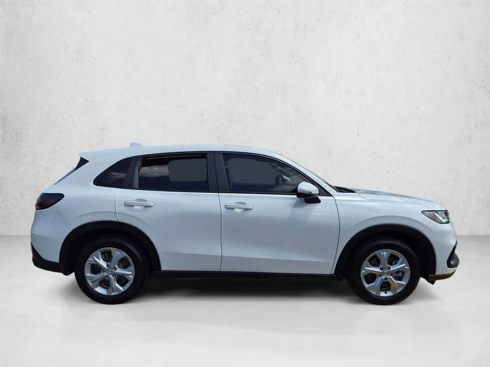 2024 Honda HR-V LX 2WD CVT photo 4