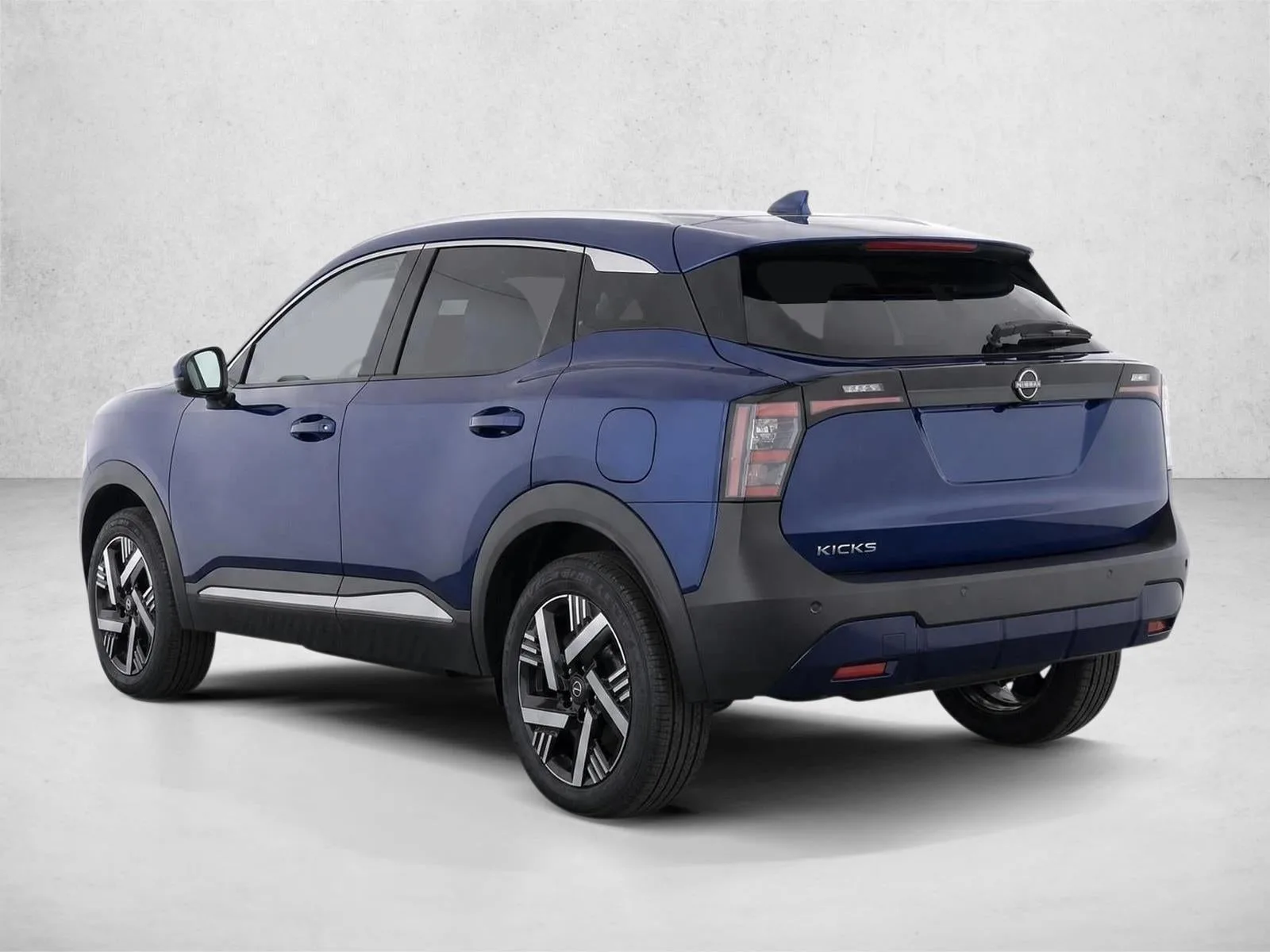 2025 Nissan Kicks SV FWD photo 5