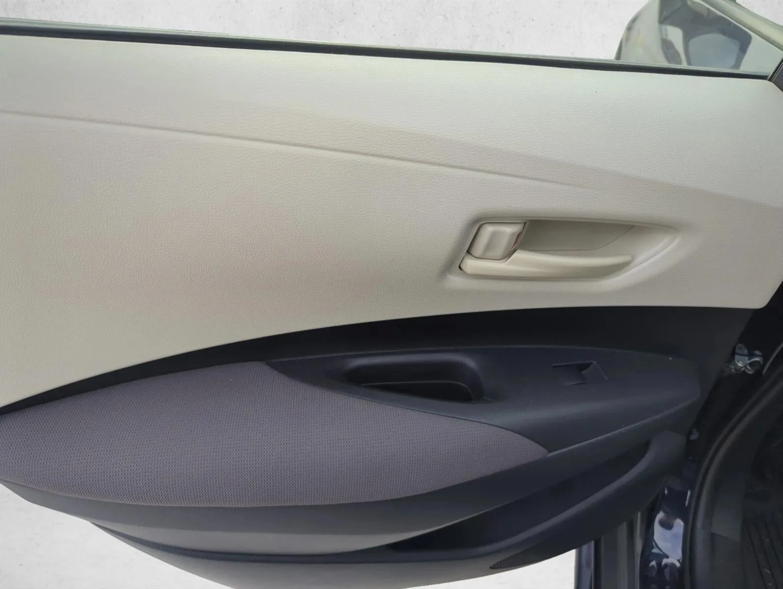2022 Toyota Corolla LE CVT (Natl) photo 8