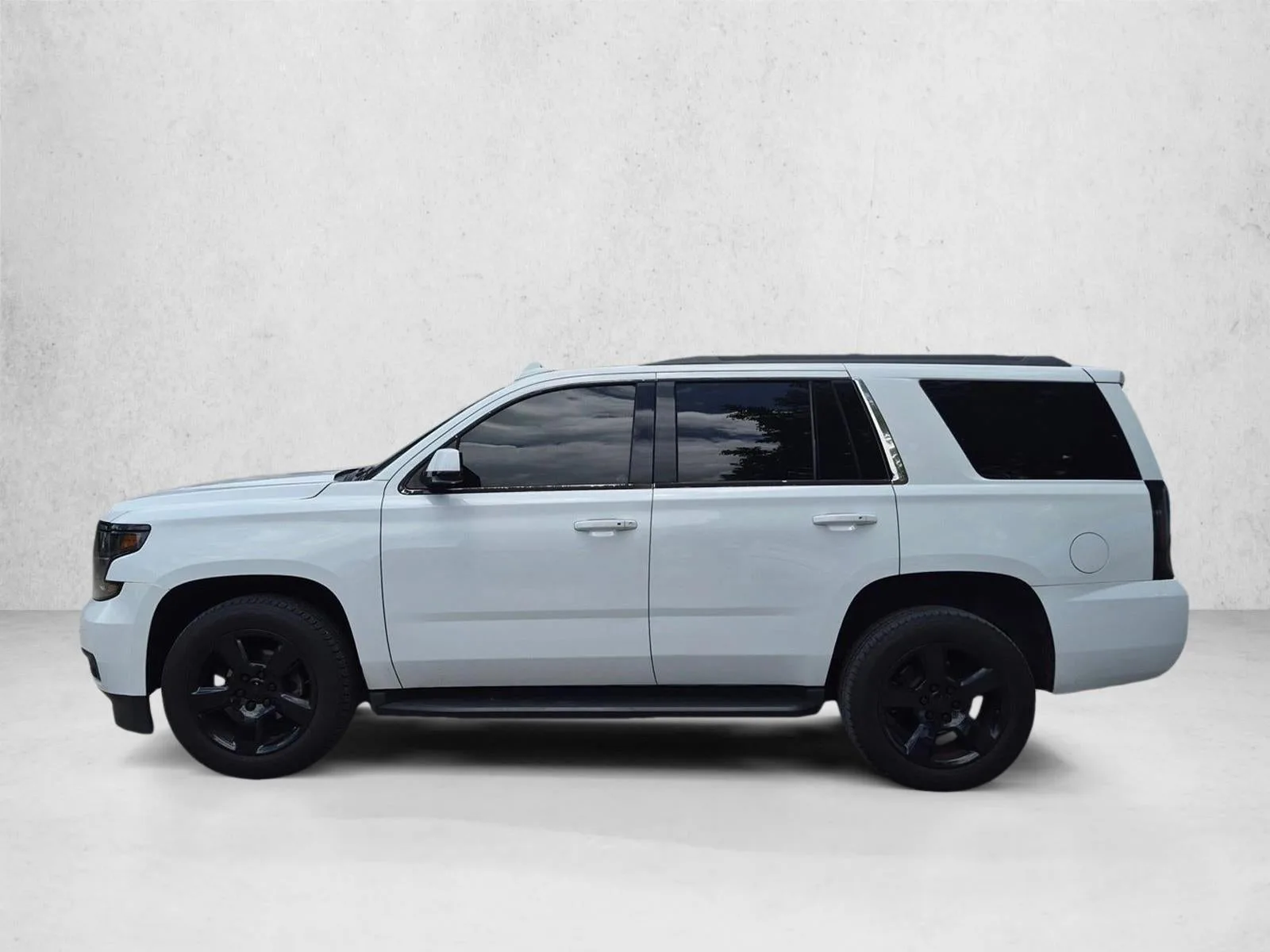 2017 Chevrolet Tahoe LT photo 8