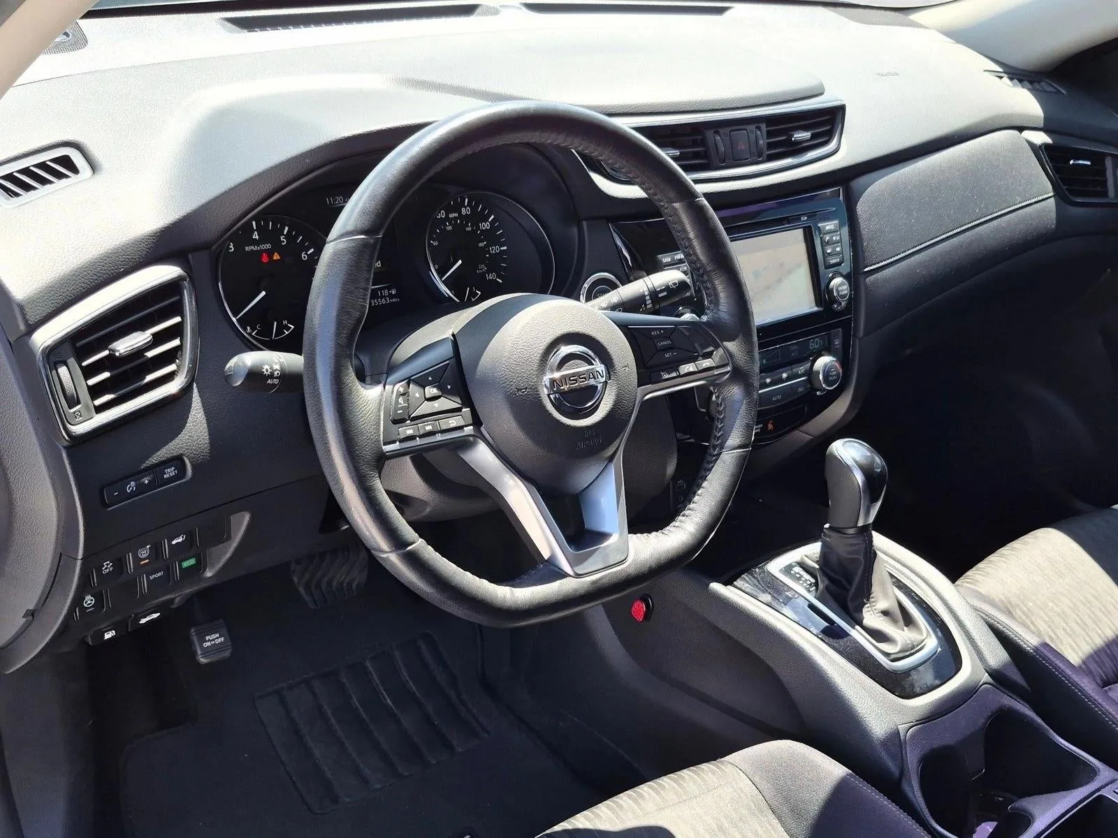 2017 Nissan Rogue 2017.5 FWD SV photo 11