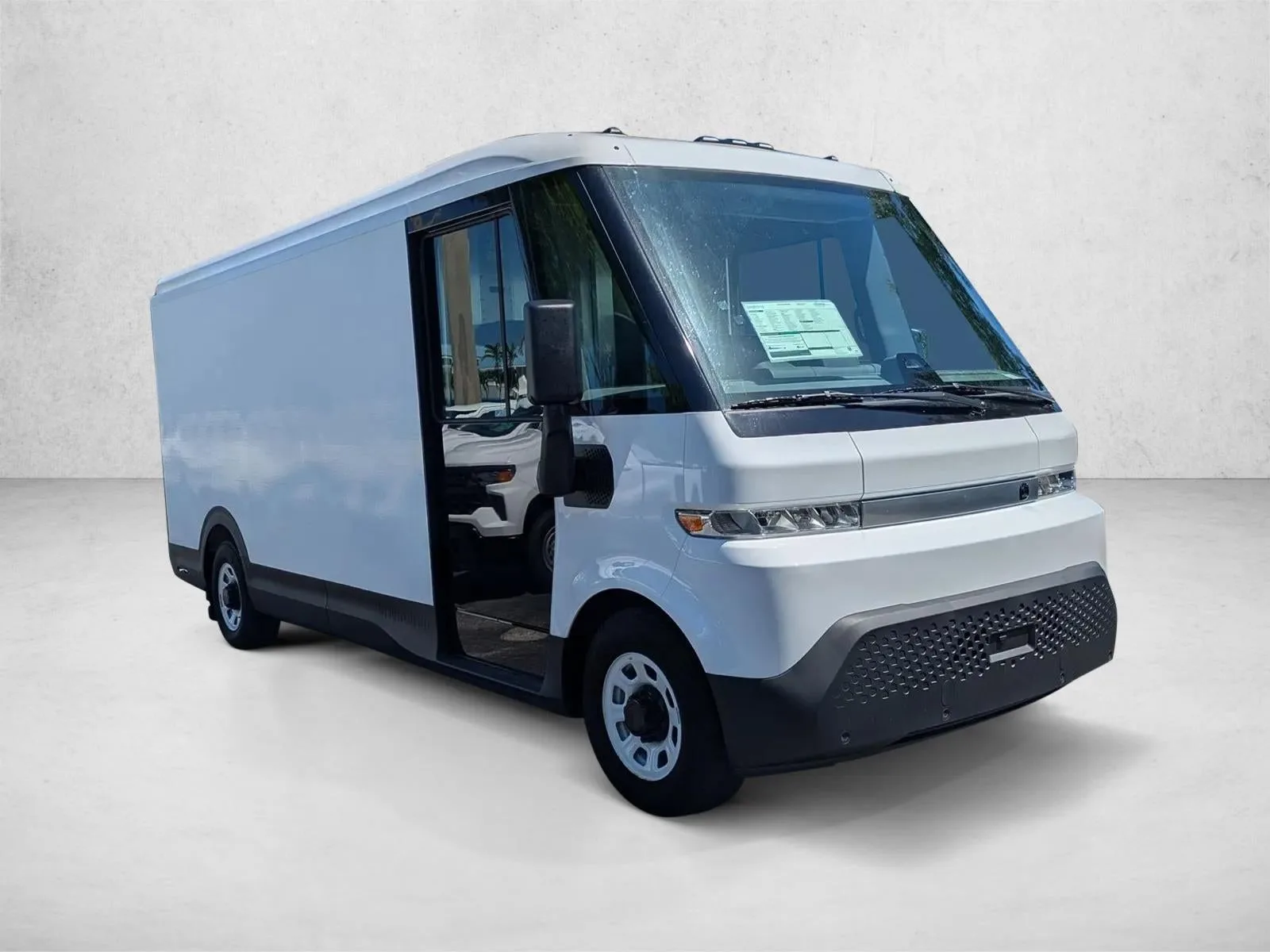 2024 BrightDrop Zevo 600 Base photo 3