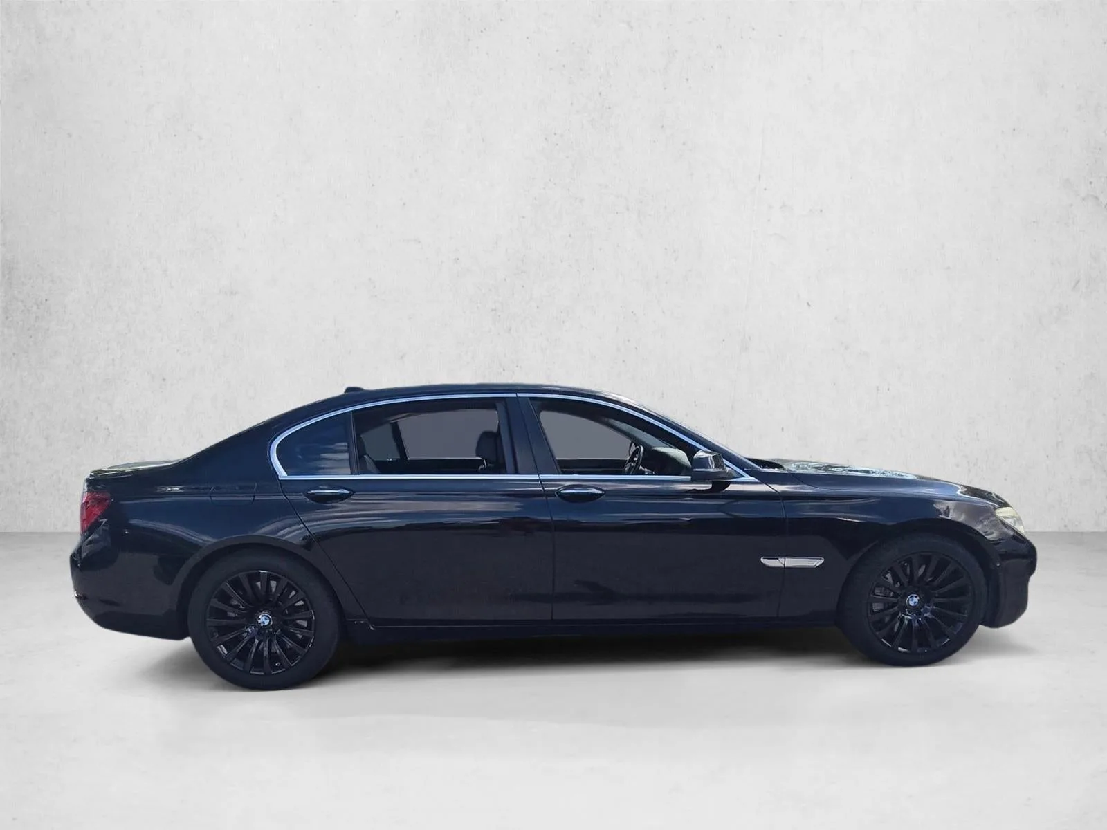 2013 BMW 750Li Sedan photo 4