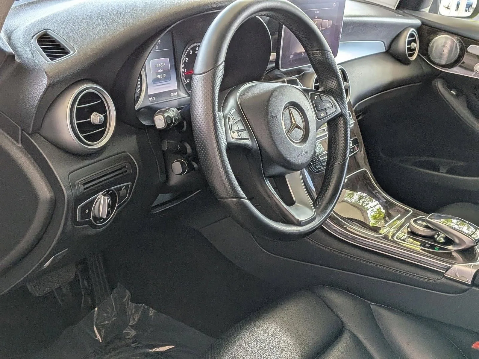 2016 Mercedes-Benz GLC GLC 300 SUV photo 9