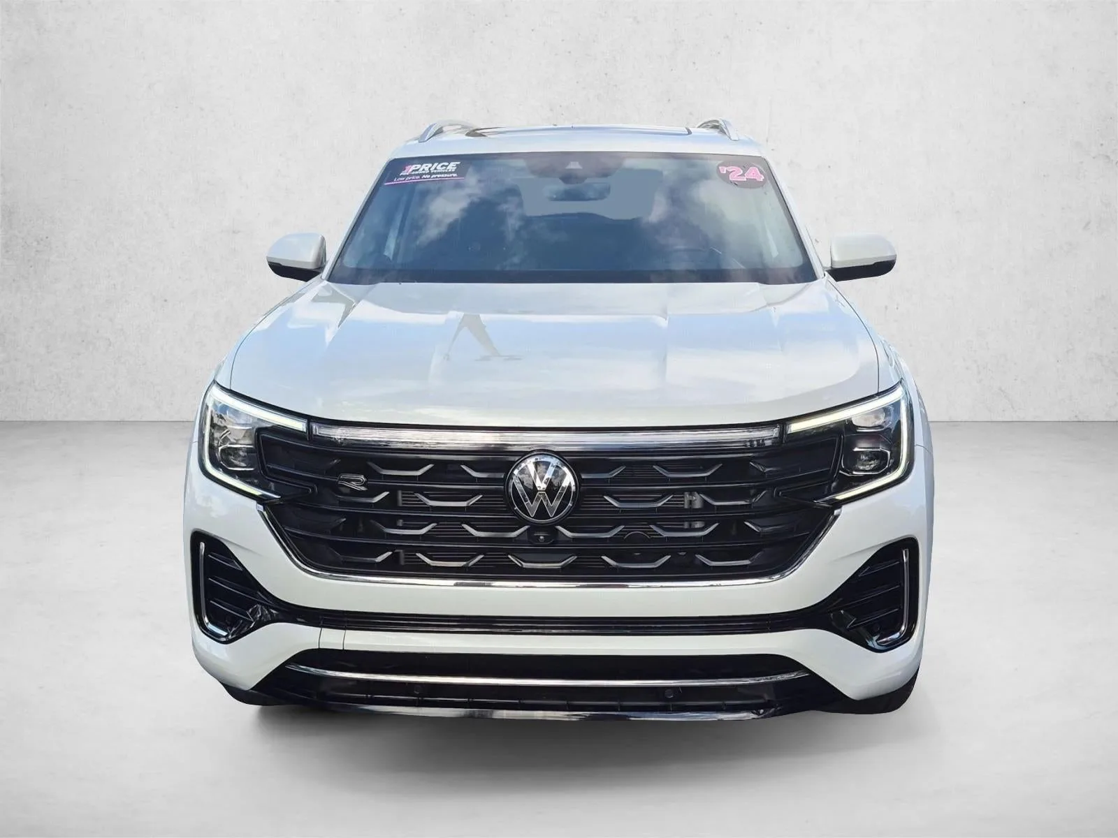2024 Volkswagen Atlas 2.0T SEL Premium R-Line photo 2