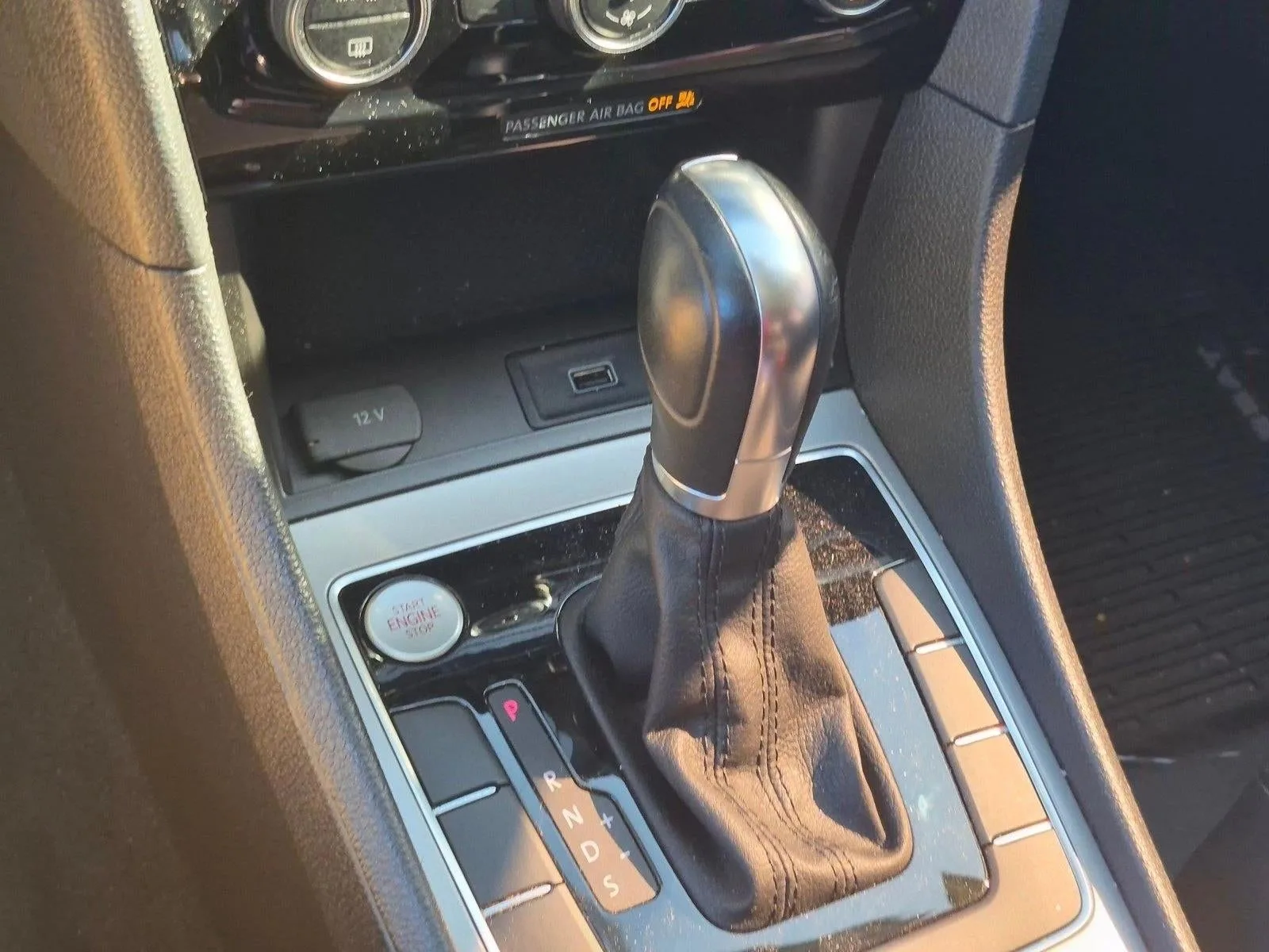 2021 Volkswagen Passat 2.0T SE Auto photo 7