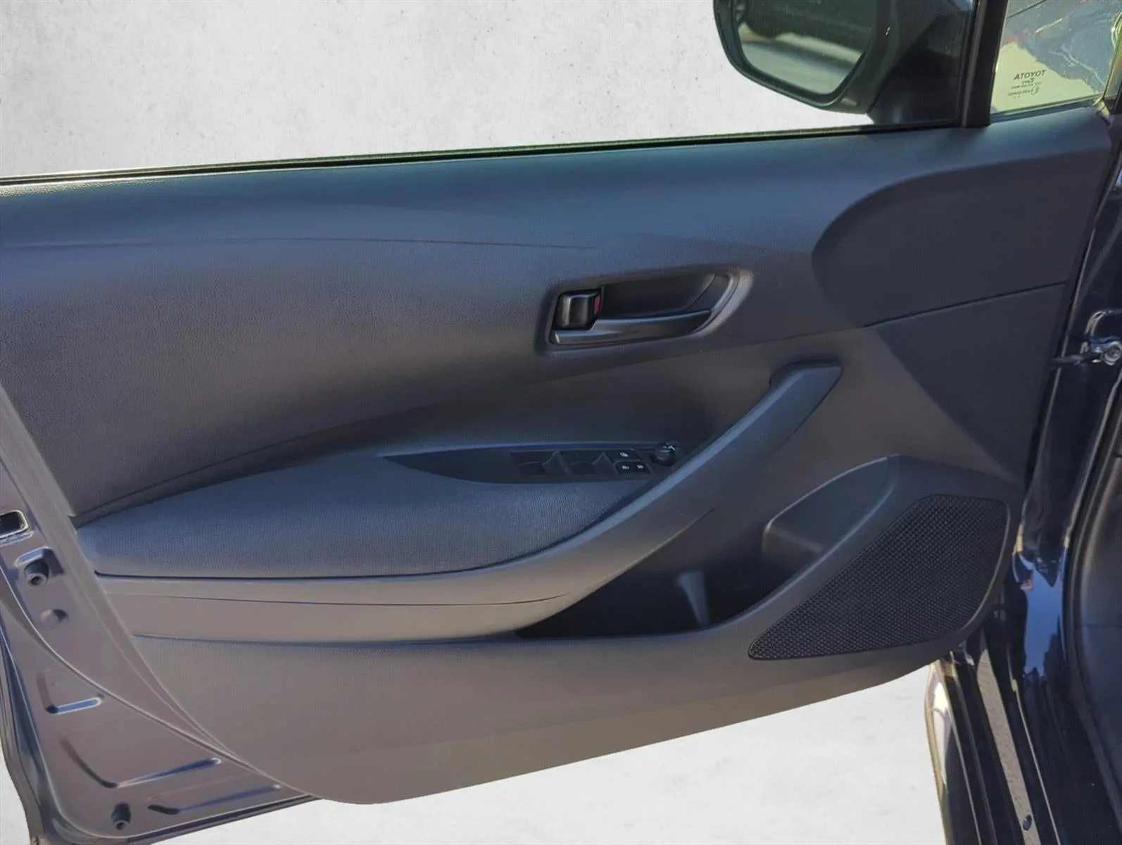 2024 Toyota Corolla LE CVT (Natl) photo 7
