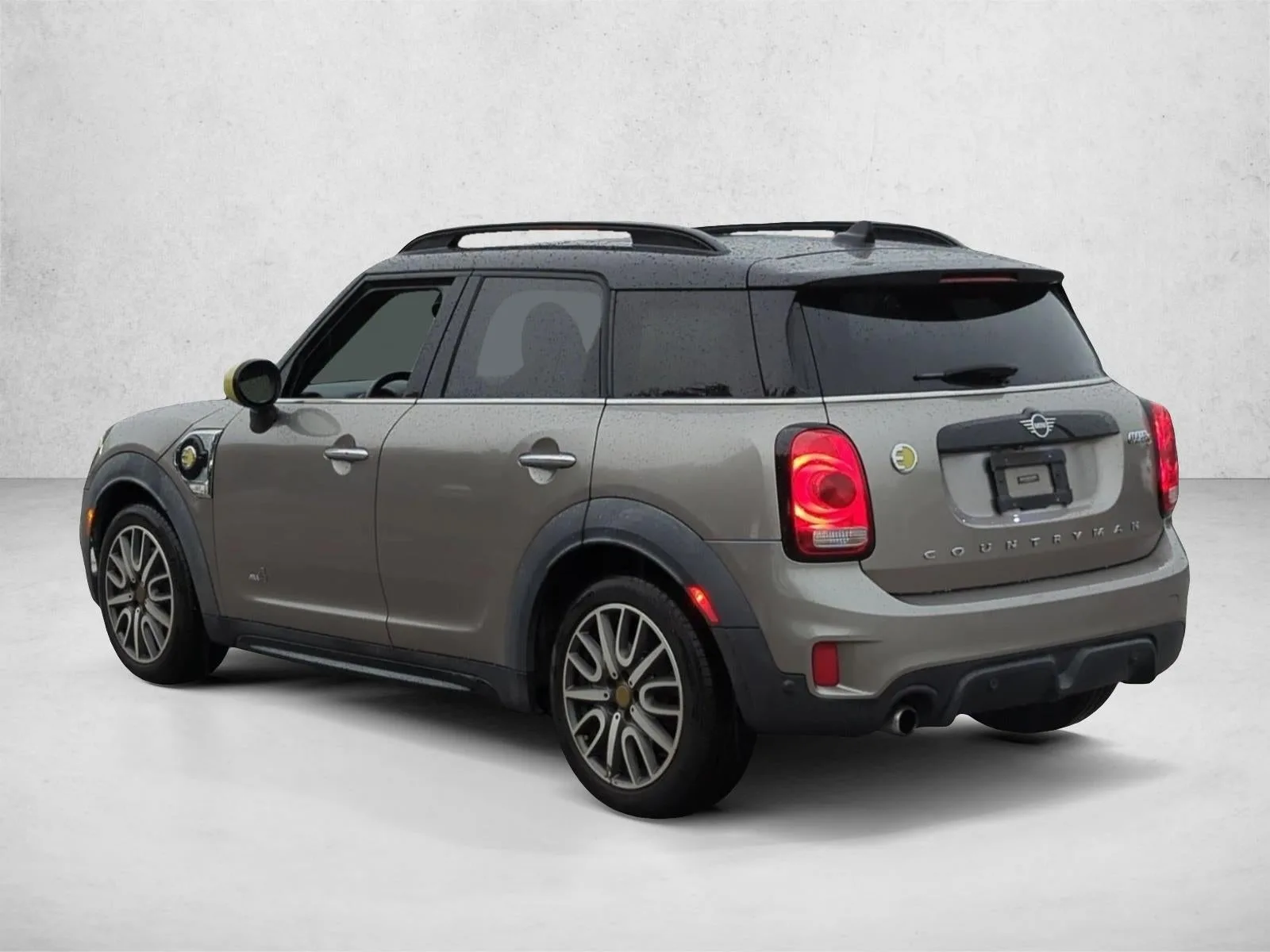 2019 MINI Cooper SE Countryman ALL4 Cooper S E photo 7