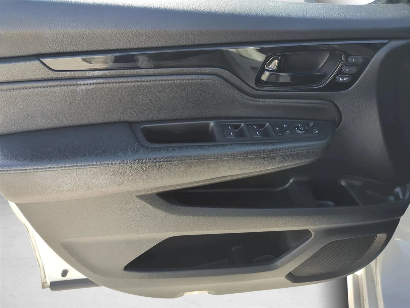 2022 Honda Odyssey Elite Auto photo 11