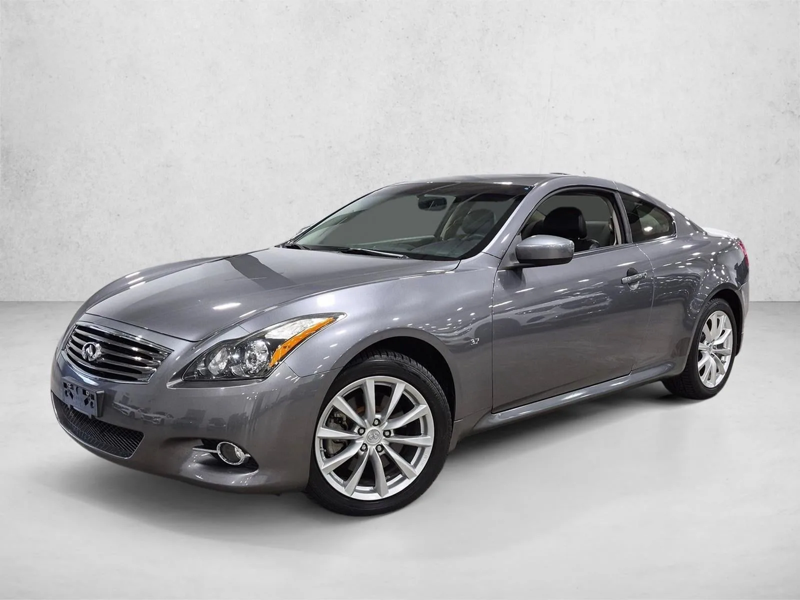 2015 INFINITI Q60