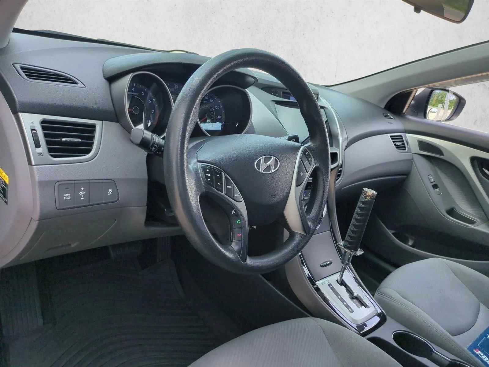 2012 Hyundai ELANTRA 4dr Sdn Auto GLS photo 10