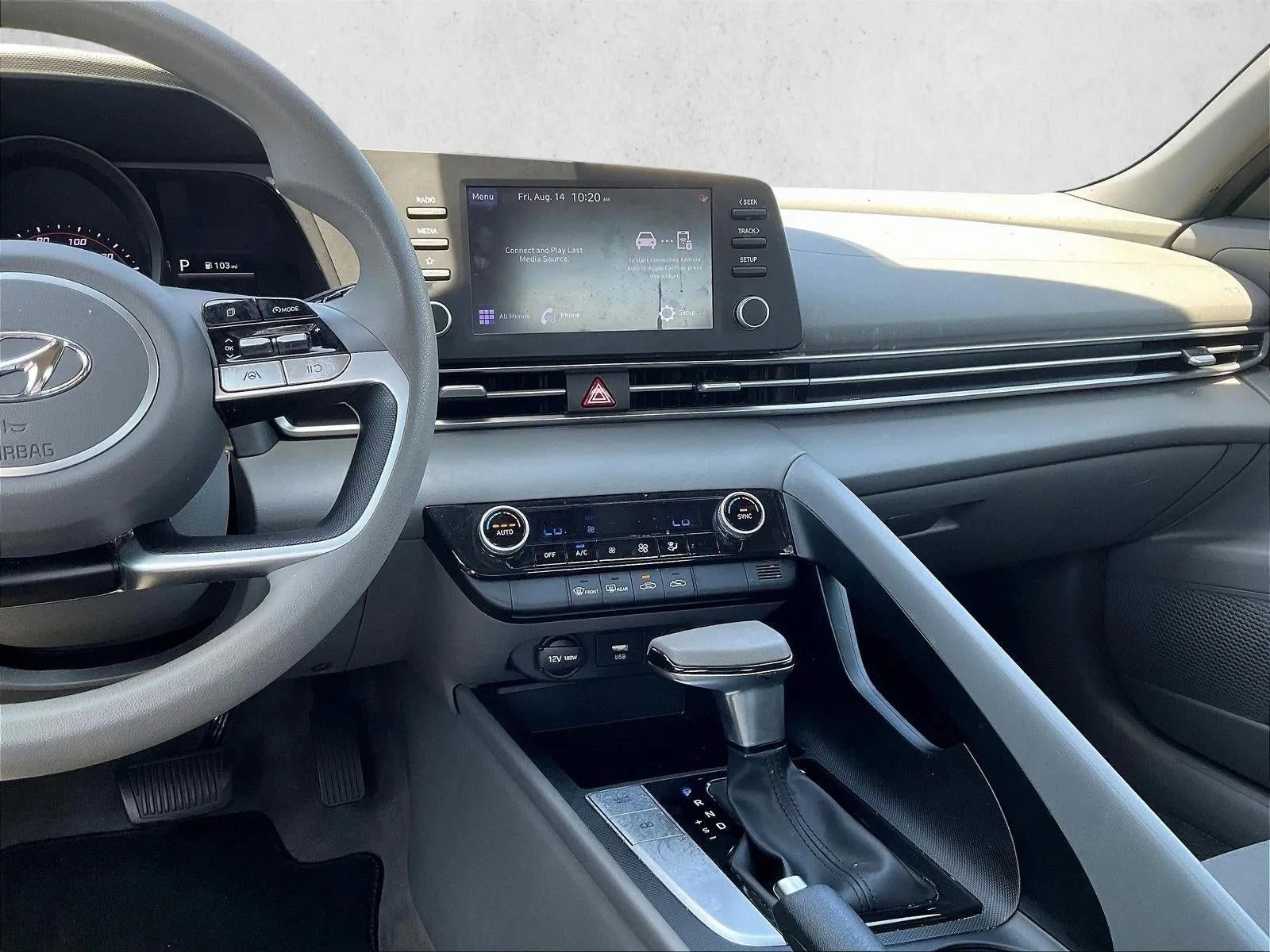 2023 Hyundai ELANTRA SEL IVT photo 8