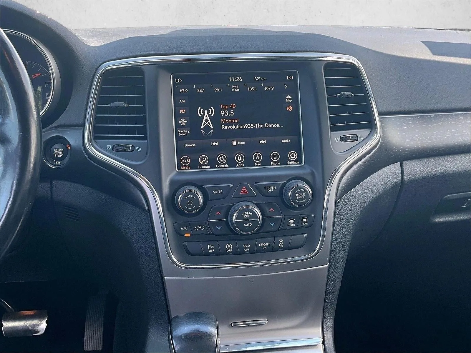2018 Jeep Grand Cherokee Altitude 4x4 photo 8